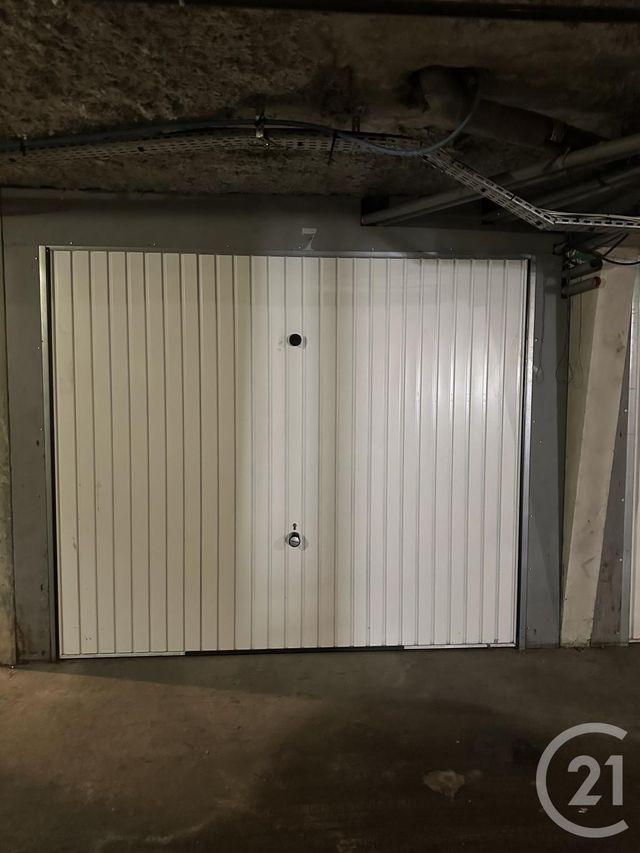 Parking &agrave; louer - 15,40 m2 - Nimes - 30 - LANGUEDOC-ROUSSILLON