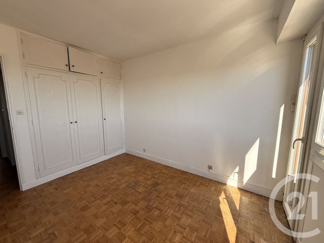 Appartement &agrave; vendre - 5 pi&egrave;ces - 110,92 m2 - Nimes - 30 - LANGUEDOC-ROUSSILLON