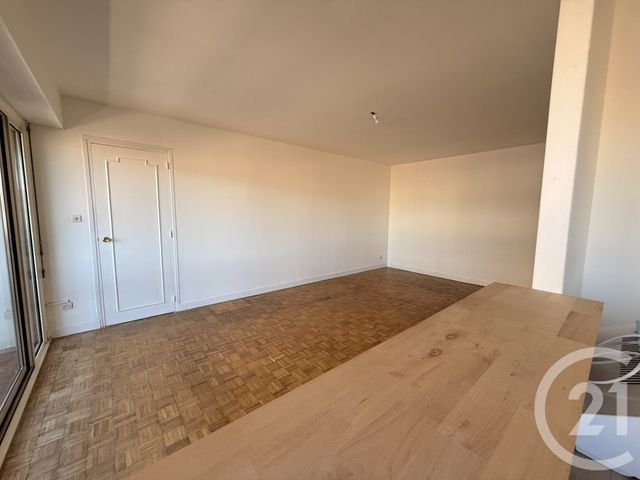 Appartement &agrave; vendre - 5 pi&egrave;ces - 110,92 m2 - Nimes - 30 - LANGUEDOC-ROUSSILLON