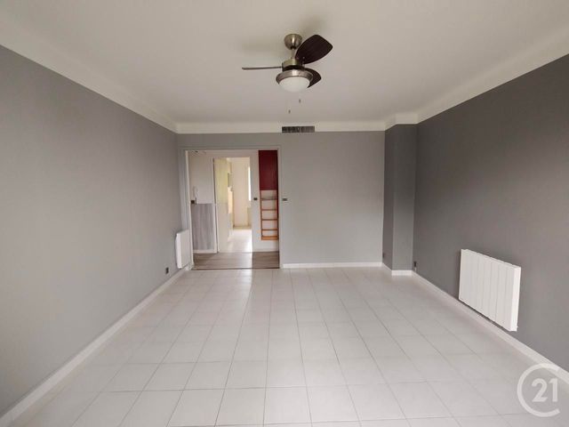 Appartement F3 &agrave; vendre - 3 pi&egrave;ces - 66 m2 - Nimes - 30 - LANGUEDOC-ROUSSILLON
