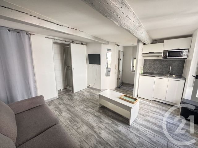 Appartement Studio &agrave; louer - 1 pi&egrave;ce - 17,12 m2 - Nimes - 30 - LANGUEDOC-ROUSSILLON