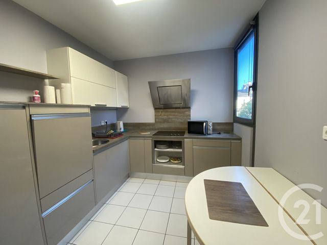 Appartement T2 &agrave; louer - 2 pi&egrave;ces - 53,40 m2 - Nimes - 30 - LANGUEDOC-ROUSSILLON