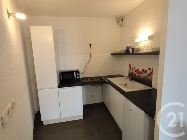 Appartement F2 &agrave; louer - 2 pi&egrave;ces - 43,43 m2 - Nimes - 30 - LANGUEDOC-ROUSSILLON