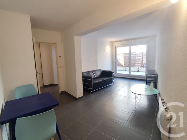 Appartement F2 &agrave; louer - 2 pi&egrave;ces - 43,43 m2 - Nimes - 30 - LANGUEDOC-ROUSSILLON