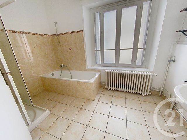 Maison &agrave; louer - 5 pi&egrave;ces - 114 m2 - Senlis - 60 - PICARDIE