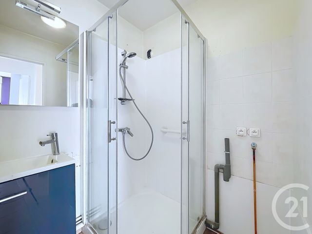 Appartement F3 &agrave; vendre - 3 pi&egrave;ces - 59 m2 - La Chapelle En Serval - 60 - PICARDIE