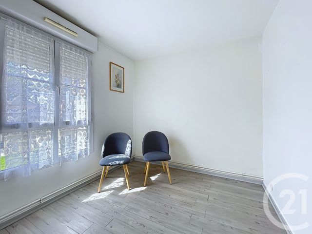 Appartement F3 &agrave; vendre - 3 pi&egrave;ces - 59 m2 - La Chapelle En Serval - 60 - PICARDIE