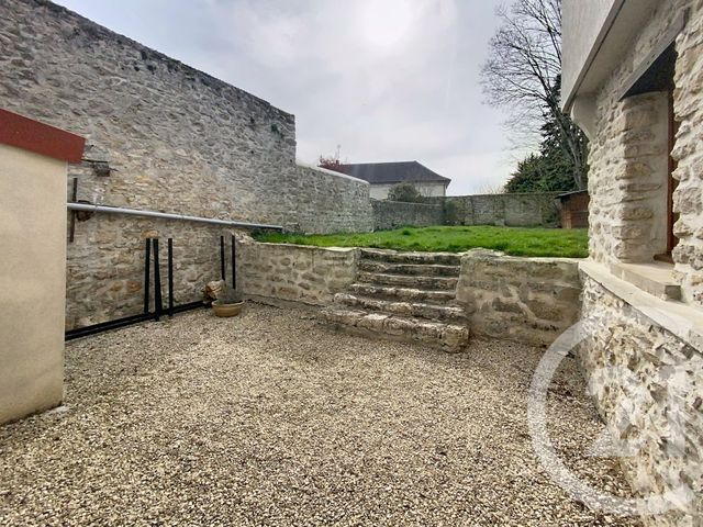 Maison &agrave; louer - 4 pi&egrave;ces - 86,50 m2 - Chamant - 60 - PICARDIE