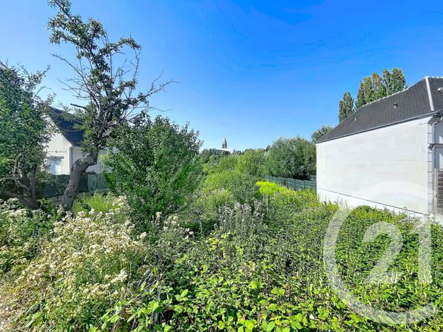 terrain - SENLIS - 60
