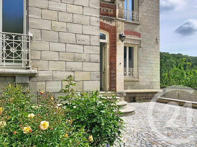 Maison &agrave; louer - 8 pi&egrave;ces - 163,16 m2 - Senlis - 60 - PICARDIE