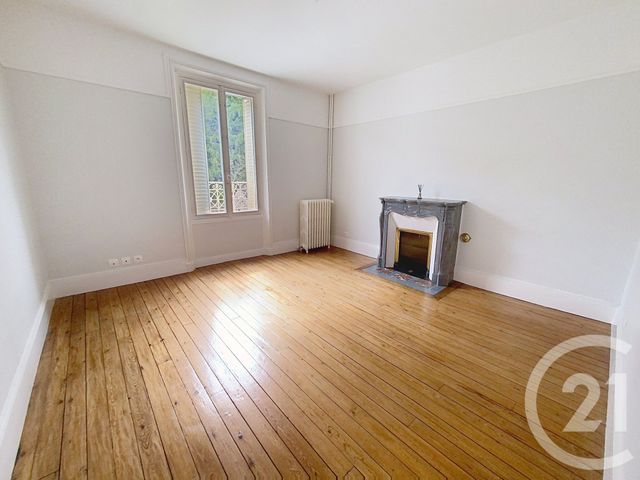 Maison &agrave; louer - 8 pi&egrave;ces - 163,16 m2 - Senlis - 60 - PICARDIE