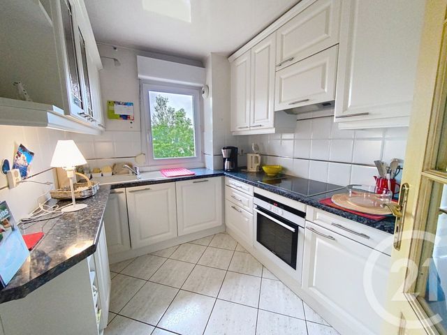 Appartement Duplex &agrave; vendre - 4 pi&egrave;ces - 74 m2 - Senlis - 60 - PICARDIE