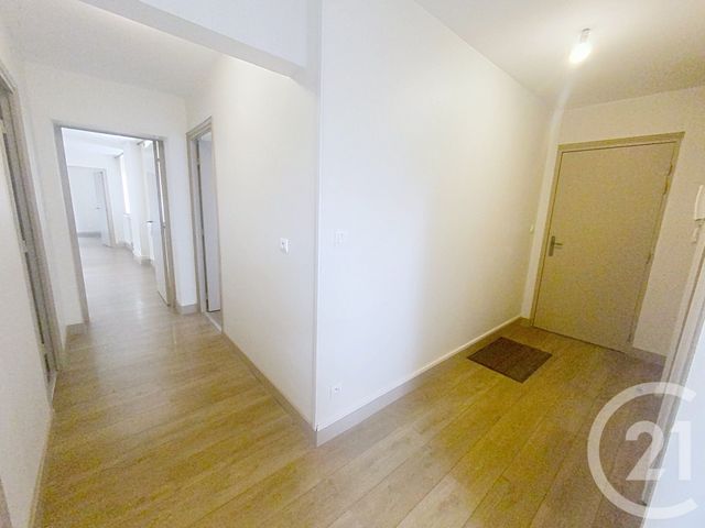 Appartement F3 &agrave; louer - 3 pi&egrave;ces - 84,12 m2 - Senlis - 60 - PICARDIE