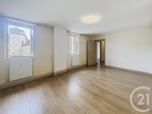 Appartement F3 &agrave; louer - 3 pi&egrave;ces - 84,12 m2 - Senlis - 60 - PICARDIE