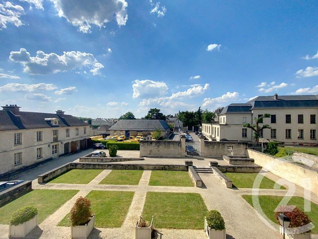 Appartement F3 &agrave; louer - 3 pi&egrave;ces - 84,12 m2 - Senlis - 60 - PICARDIE