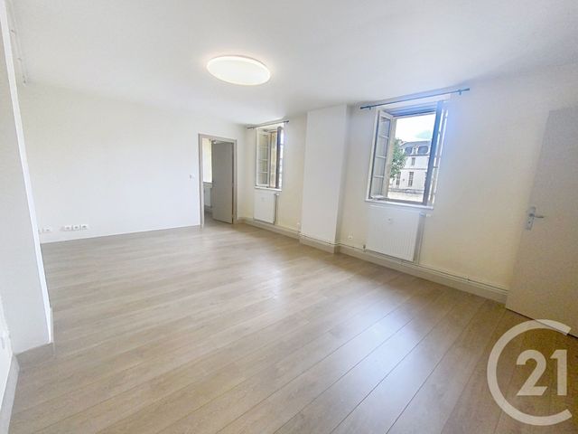 Appartement F3 &agrave; louer - 3 pi&egrave;ces - 84,12 m2 - Senlis - 60 - PICARDIE
