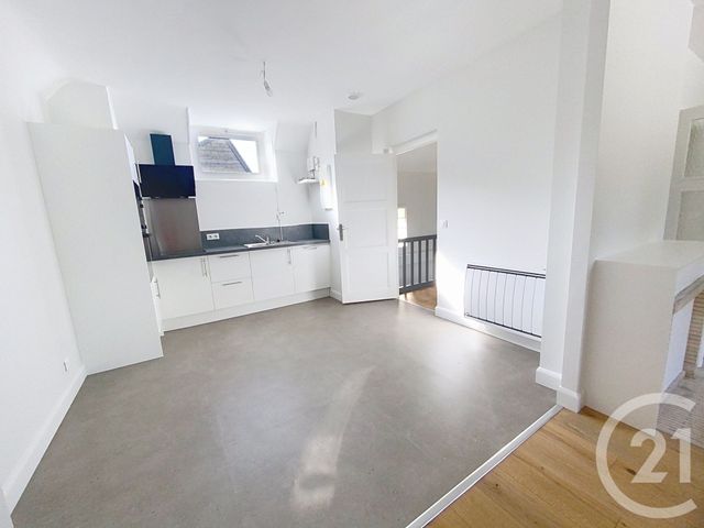 Appartement F4 &agrave; louer - 4 pi&egrave;ces - 130,86 m2 - Senlis - 60 - PICARDIE