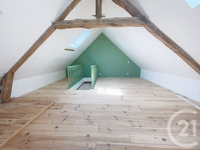 Maison &agrave; louer - 5 pi&egrave;ces - 142 m2 - Senlis - 60 - PICARDIE