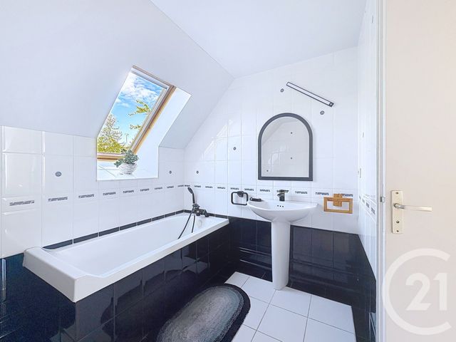 Maison &agrave; vendre - 6 pi&egrave;ces - 136 m2 - Senlis - 60 - PICARDIE
