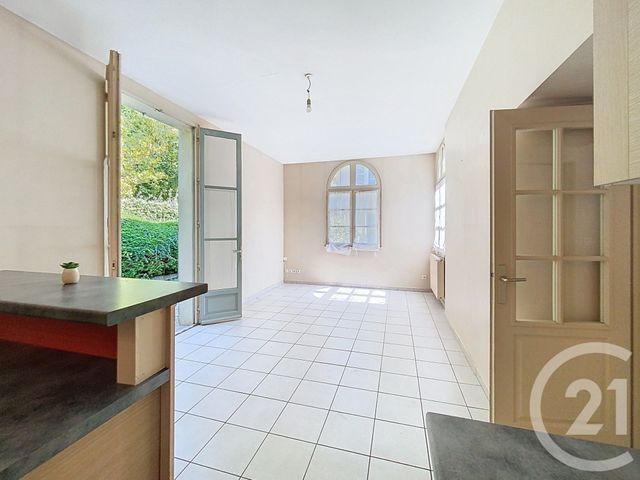 Appartement Duplex &agrave; louer - 4 pi&egrave;ces - 103,90 m2 - Senlis - 60 - PICARDIE
