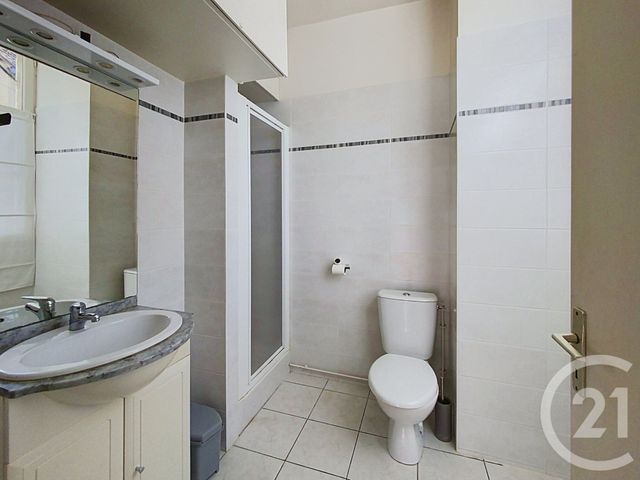 Appartement Studio &agrave; louer - 1 pi&egrave;ce - 29 m2 - Senlis - 60 - PICARDIE
