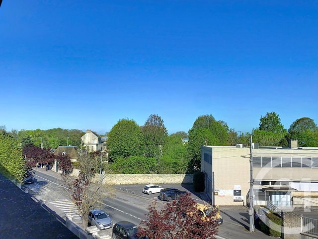 Appartement Duplex &agrave; louer - 2 pi&egrave;ces - 20,70 m2 - Senlis - 60 - PICARDIE