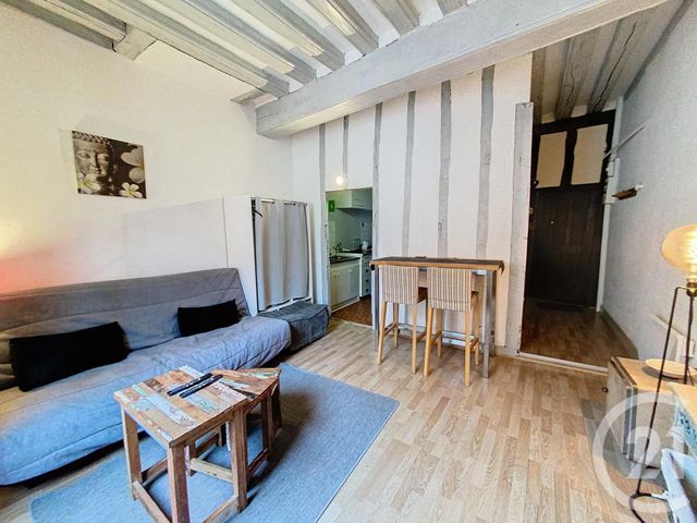 Appartement Studio &agrave; louer - 1 pi&egrave;ce - 26,89 m2 - Senlis - 60 - PICARDIE