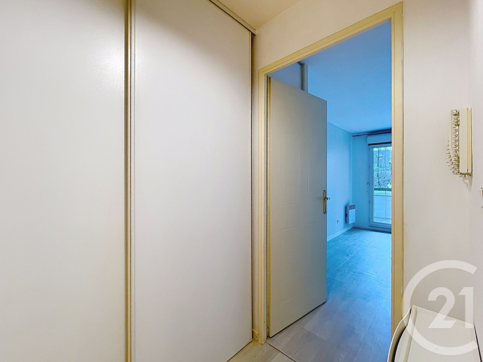 Appartement F1 à vendre - 1 pièce - 24 m2 - Senlis - 60 - PICARDIE — 7