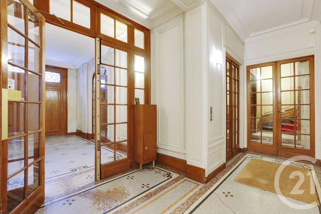 Appartement F4 &agrave; vendre - 4 pi&egrave;ces - 102 m2 - Paris - 75018 - ILE-DE-FRANCE