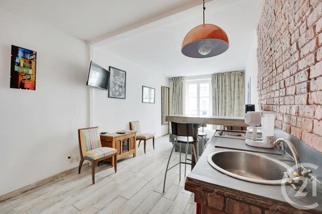 Appartement F1 à vendre - 1 pièce - 24 m2 - Paris - 75018 - ILE-DE-FRANCE