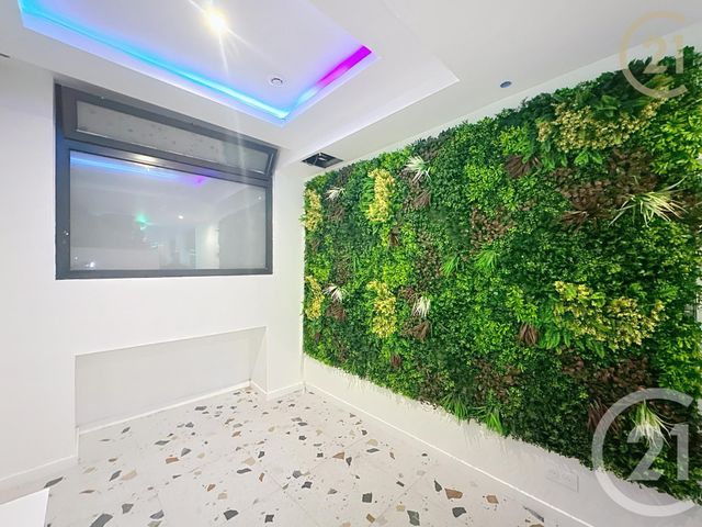 Appartement à louer - 2 pièces - 50 m2 - Paris - 75009 - ILE-DE-FRANCE