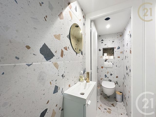 Appartement à louer - 2 pièces - 50 m2 - Paris - 75009 - ILE-DE-FRANCE