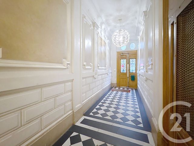 Appartement F3 &agrave; vendre - 3 pi&egrave;ces - 51 m2 - Paris - 75018 - ILE-DE-FRANCE