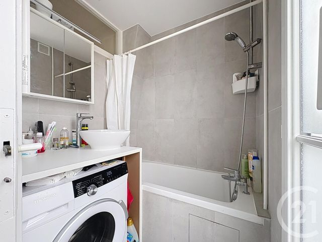 Appartement F2 &agrave; vendre - 2 pi&egrave;ces - 30 m2 - Paris - 75018 - ILE-DE-FRANCE