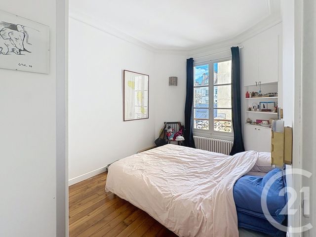 Appartement &agrave; vendre - 4 pi&egrave;ces - 77 m2 - Paris - 75018 - ILE-DE-FRANCE
