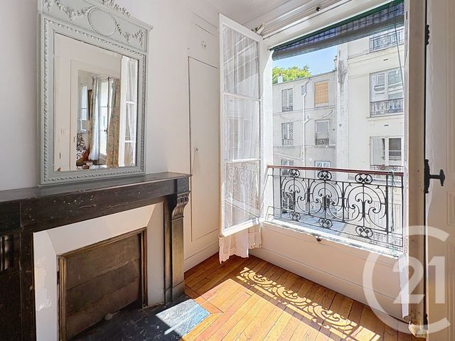 Appartement F2 &agrave; vendre - 2 pi&egrave;ces - 32 m2 - Paris - 75018 - ILE-DE-FRANCE