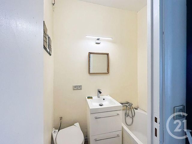 Appartement F1 &agrave; vendre - 1 pi&egrave;ce - 16 m2 - Paris - 75018 - ILE-DE-FRANCE