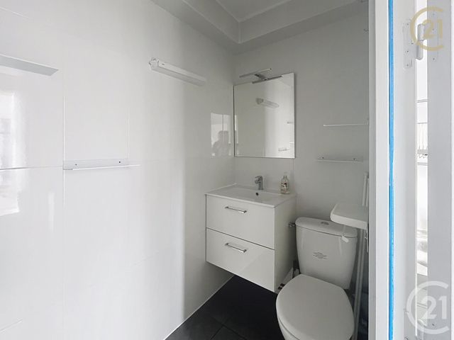 Appartement F1 &agrave; vendre - 1 pi&egrave;ce - 20,36 m2 - Paris - 75018 - ILE-DE-FRANCE