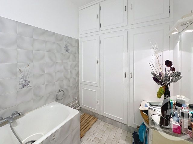 Appartement T2 à vendre - 2 pièces - 44,39 m2 - Paris - 75018 - ILE-DE-FRANCE