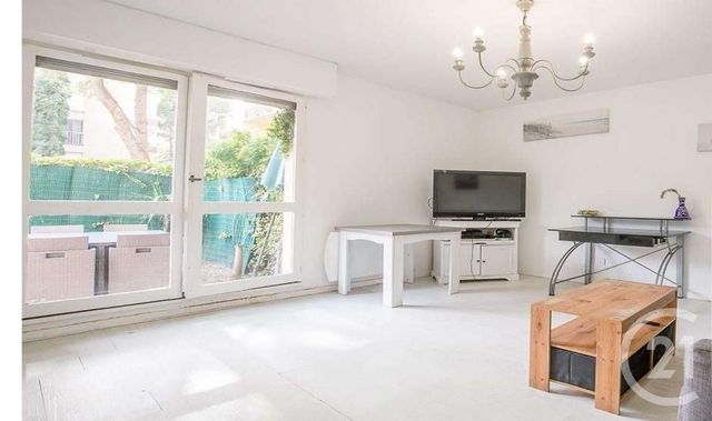 Appartement T2 à vendre - 2 pièces - 44 m2 - Marseille - 13009 - PROVENCE-ALPES-COTE-D-AZUR