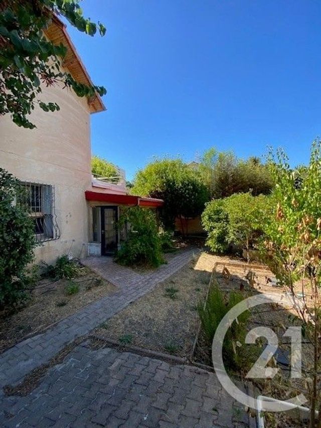 Maison à vendre - 4 pièces - 118,50 m2 - Marseille - 13009 - PROVENCE-ALPES-COTE-D-AZUR