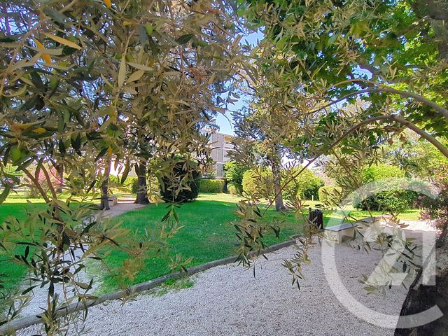 Appartement T4 à vendre - 4 pièces - 83,35 m2 - Marseille - 13009 - PROVENCE-ALPES-COTE-D-AZUR