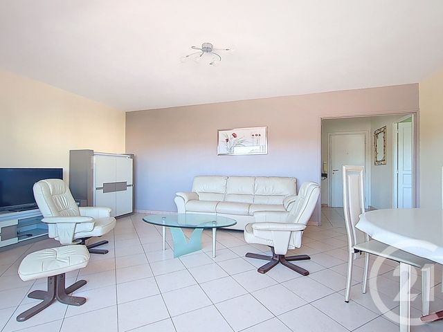 Appartement T4 à vendre - 4 pièces - 83,35 m2 - Marseille - 13009 - PROVENCE-ALPES-COTE-D-AZUR