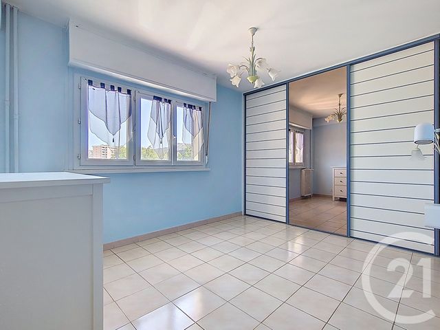 Appartement T4 à vendre - 4 pièces - 83,35 m2 - Marseille - 13009 - PROVENCE-ALPES-COTE-D-AZUR