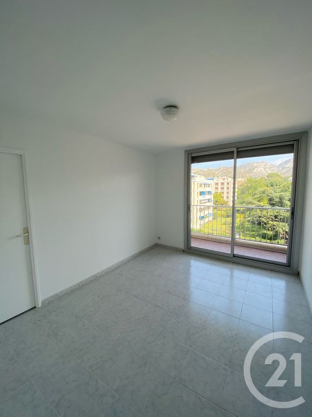 Appartement T3 à vendre - 3 pièces - 76,50 m2 - Marseille - 13009 - PROVENCE-ALPES-COTE-D-AZUR