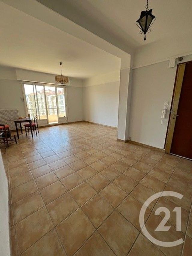 Appartement T4 &agrave; vendre - 4 pi&egrave;ces - 76 m2 - Marseille - 13009 - PROVENCE-ALPES-COTE-D-AZUR