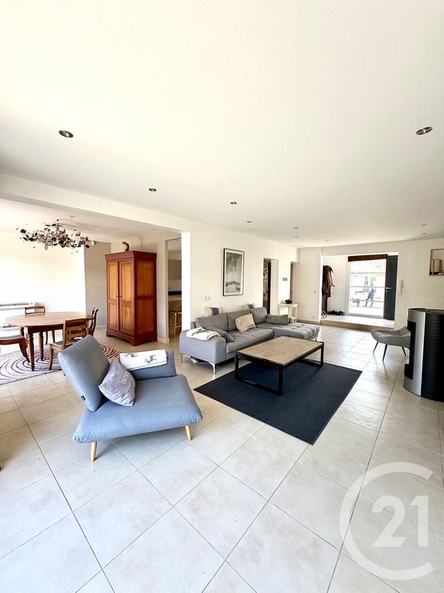 Maison &agrave; louer - 5 pi&egrave;ces - 156 m2 - Marseille - 13009 - PROVENCE-ALPES-COTE-D-AZUR