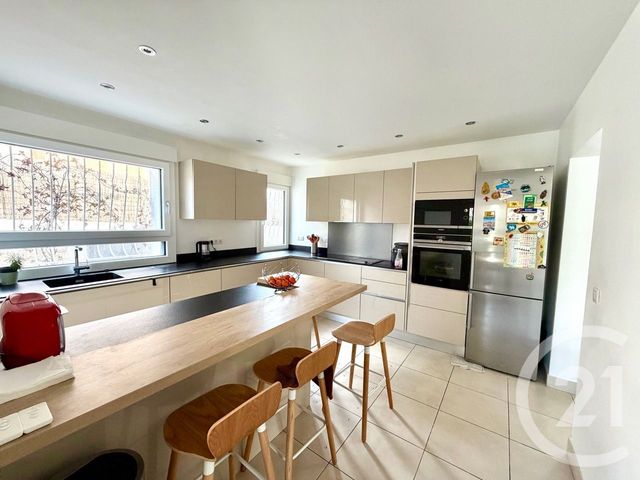 Maison &agrave; louer - 5 pi&egrave;ces - 156 m2 - Marseille - 13009 - PROVENCE-ALPES-COTE-D-AZUR