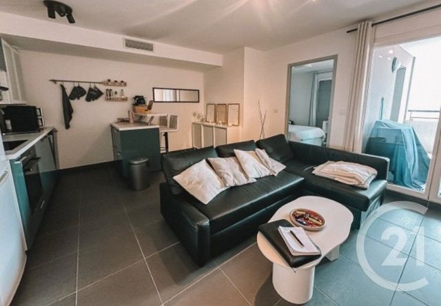 Appartement F2 &agrave; louer - 2 pi&egrave;ces - 45,50 m2 - Marseille - 13009 - PROVENCE-ALPES-COTE-D-AZUR