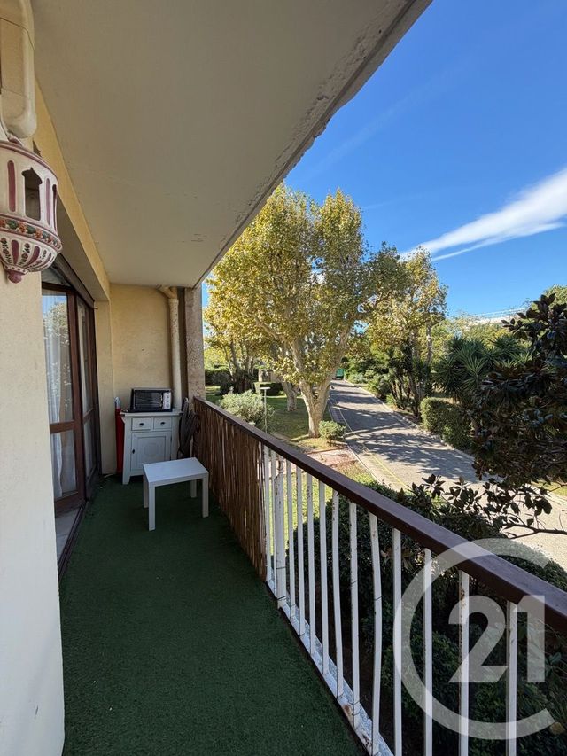 Appartement T3 &agrave; louer - 3 pi&egrave;ces - 81,95 m2 - Marseille - 13008 - PROVENCE-ALPES-COTE-D-AZUR